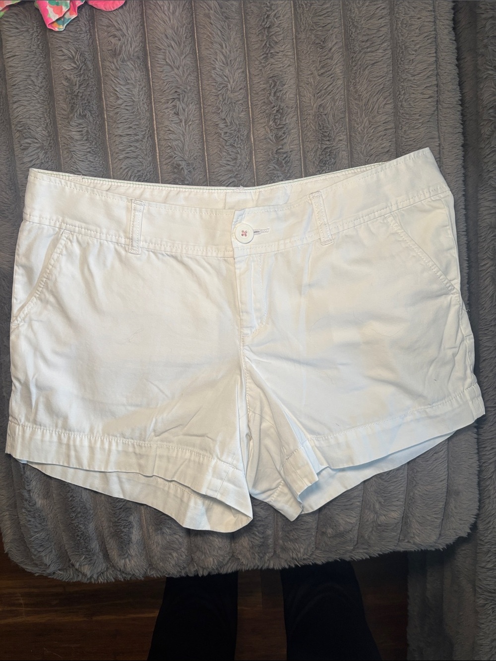 Lilly Pulitzer White Callahan shorts size 10
